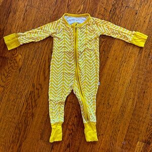 Little Sleepies Yellow Chevron Pattern Zipper Pajamas | 3-6 month